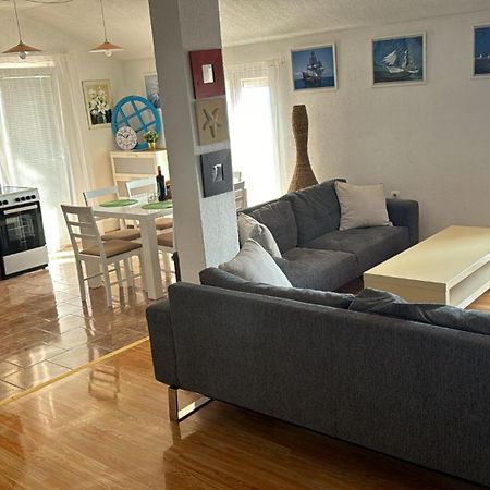 Apartment Beverly Kozino - By The Sea With Free Parking Exteriör bild