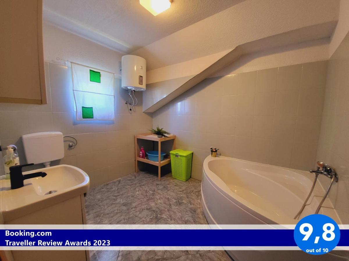 Apartment Beverly Kozino - By The Sea With Free Parking Exteriör bild